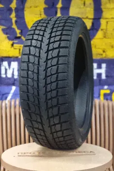 HEADWAY SNOW-UHP HW508 215/60R16 95T-3
